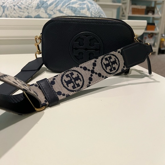 Tory Burch Miller Crossbody - Picture 4 of 8